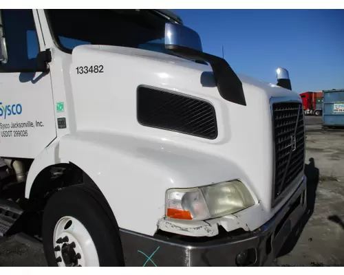 VOLVO VNM 2004-2020 HOOD