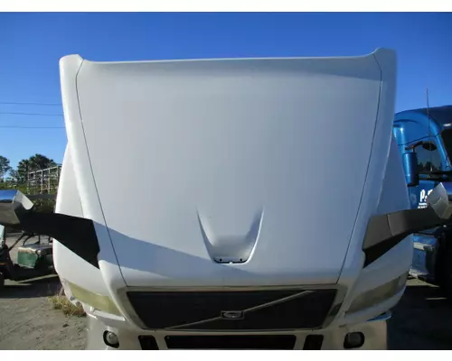 VOLVO VNM 2004-2020 HOOD