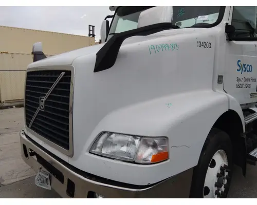 VOLVO VNM 2004-2020 HOOD