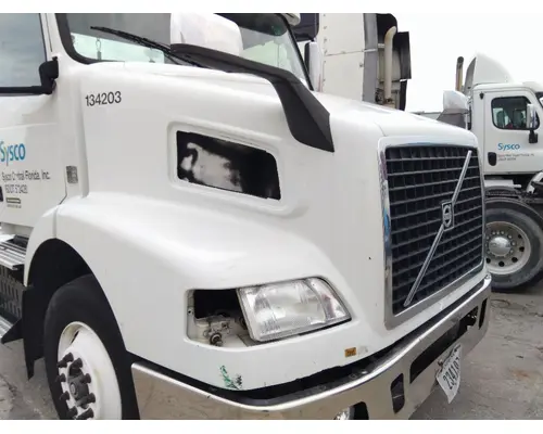 VOLVO VNM 2004-2020 HOOD