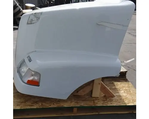 VOLVO VNM 2004-2020 HOOD