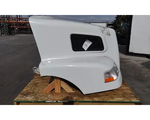 VOLVO VNM 2004-2020 HOOD