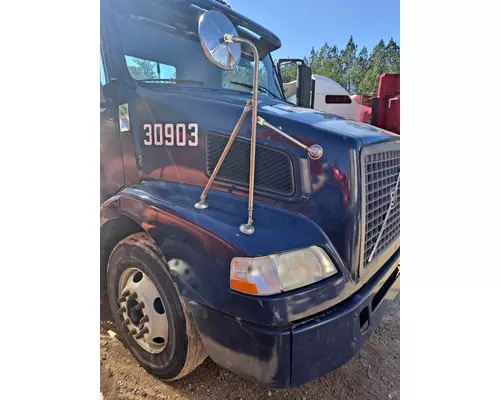 VOLVO VNM 2004-2020 HOOD