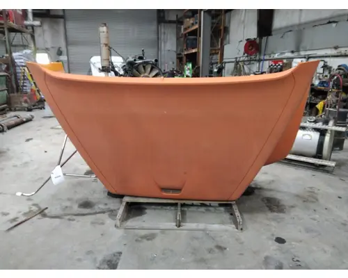 VOLVO VNM 2004-2020 HOOD