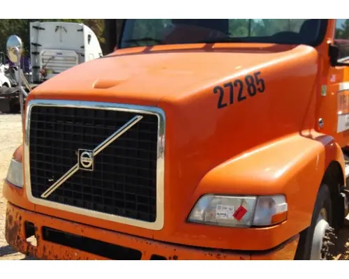 VOLVO VNM 2004-2020 HOOD