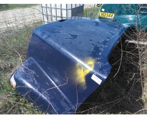 VOLVO VNM 2004-2020 HOOD