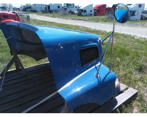 VOLVO VNM 2004-2020 HOOD