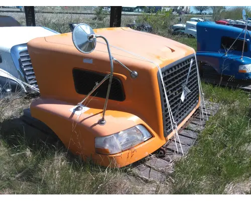 VOLVO VNM 2004-2020 HOOD