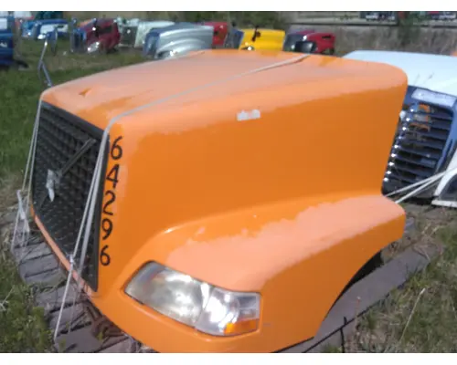 VOLVO VNM 2004-2020 HOOD
