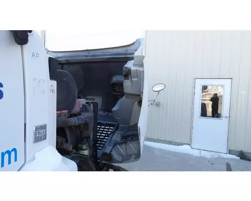 VOLVO VNM 2004-2020 HOOD