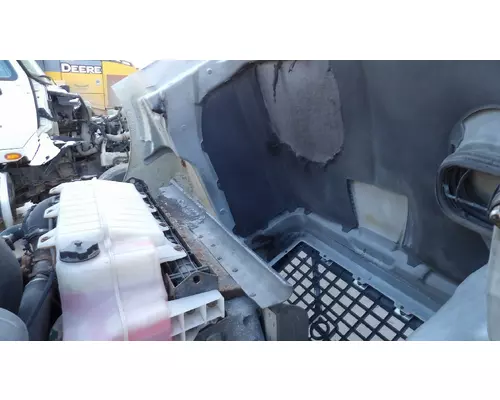 VOLVO VNM 2004-2020 HOOD