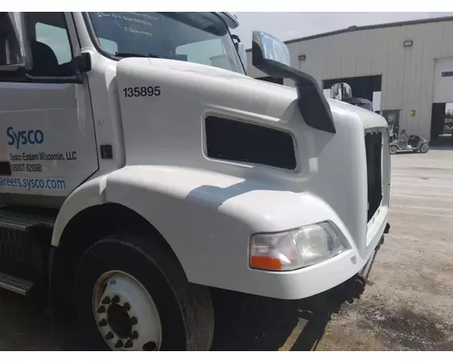 VOLVO VNM 2004-2020 HOOD