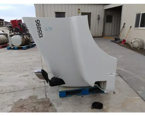 VOLVO VNM 2004-2020 HOOD