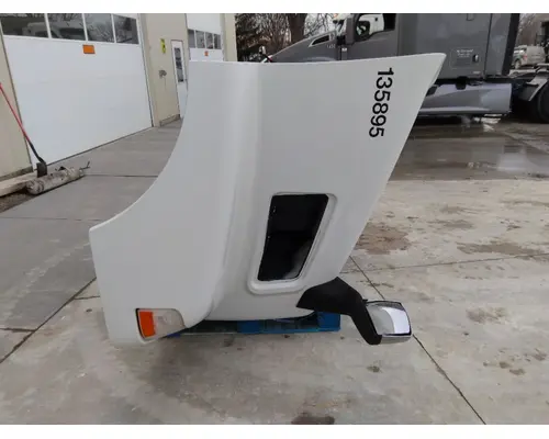 VOLVO VNM 2004-2020 HOOD