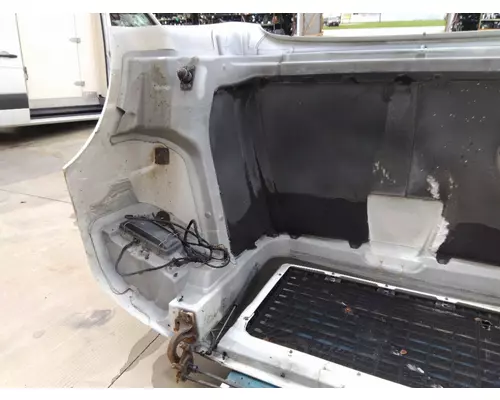 VOLVO VNM 2004-2020 HOOD