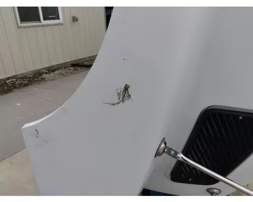 VOLVO VNM 2004-2020 HOOD