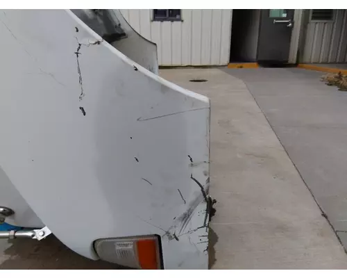 VOLVO VNM 2004-2020 HOOD