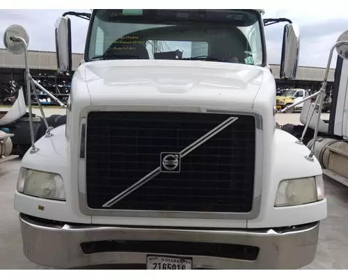 VOLVO VNM 2004-2020 HOOD