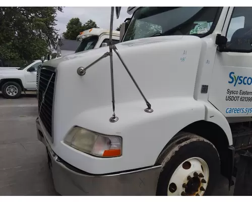 VOLVO VNM 2004-2020 HOOD