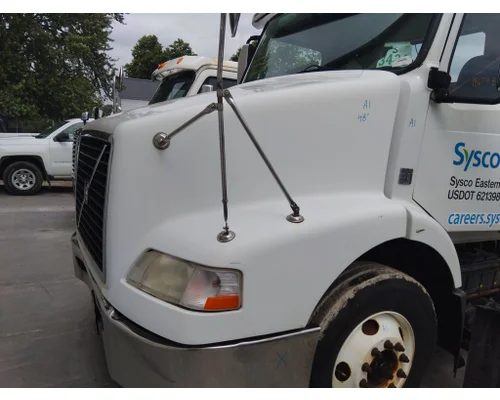 VOLVO VNM 2004-2020 HOOD