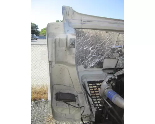 VOLVO VNM 2004-2020 HOOD