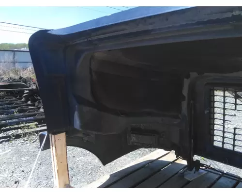 VOLVO VNM 2004-2020 HOOD