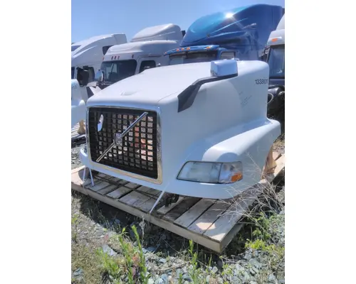 VOLVO VNM 2004-2020 HOOD
