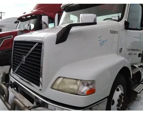 VOLVO VNM 2004-2020 HOOD