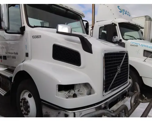 VOLVO VNM 2004-2020 HOOD