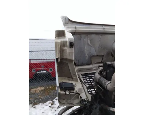 VOLVO VNM 2004-2020 HOOD