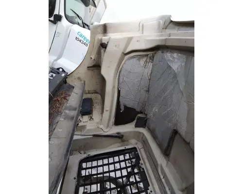 VOLVO VNM 2004-2020 HOOD