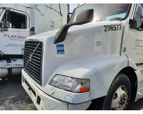 VOLVO VNM 2004-2020 HOOD