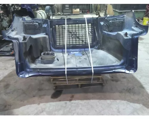 VOLVO VNM 2004-2020 HOOD