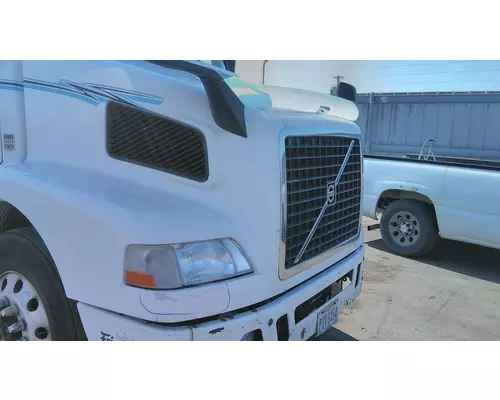 VOLVO VNM 2004-2020 HOOD