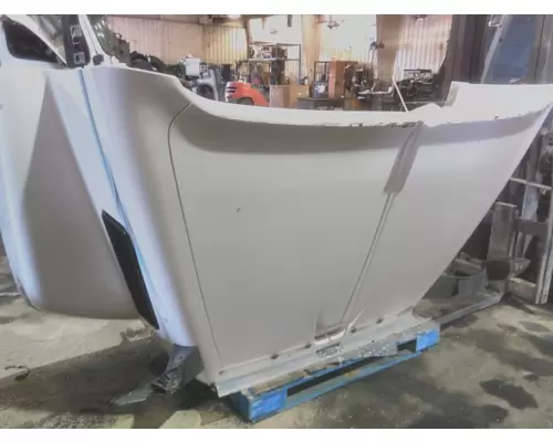 VOLVO VNM 2004-2020 HOOD