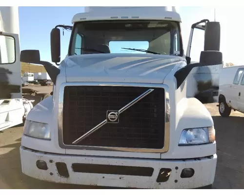 VOLVO VNM 2004-2020 HOOD