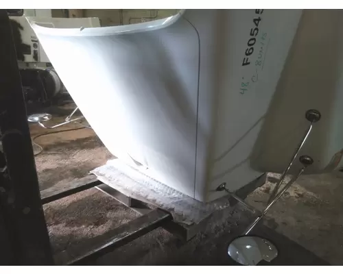 VOLVO VNM 2004-2020 HOOD