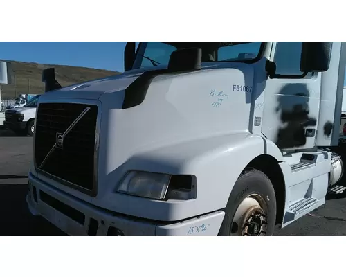 VOLVO VNM 2004-2020 HOOD