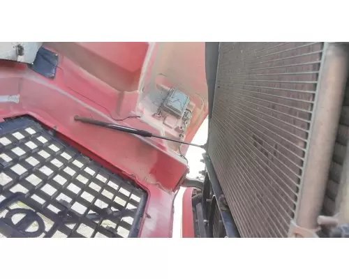VOLVO VNM 2004-2020 HOOD