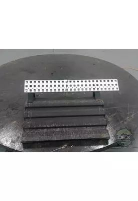 VOLVO VNM 200 3132 battery box cover