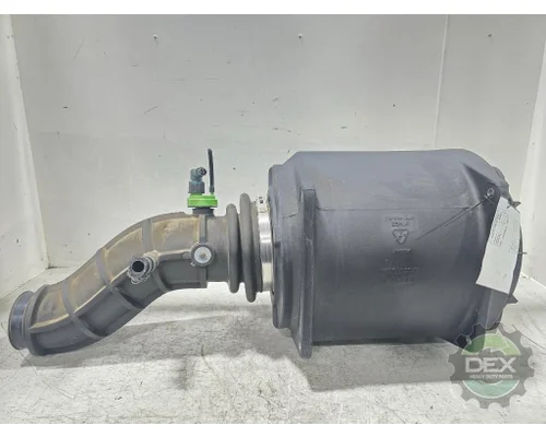 VOLVO VNM 200 Air Cleaner