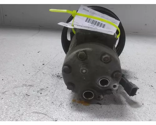 VOLVO VNM 200 Air Conditioner Compressor