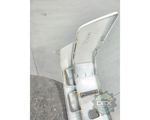VOLVO VNM 200 Bumper Assembly, Front