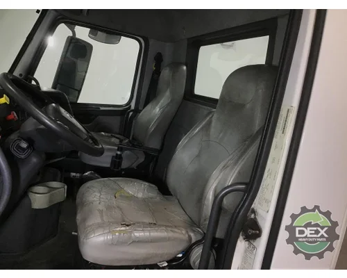 VOLVO VNM 200 Cab