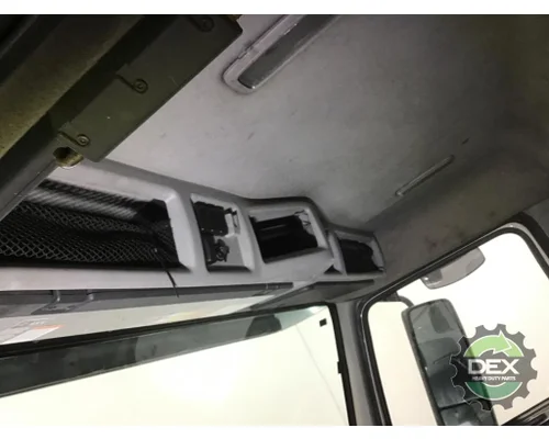 VOLVO VNM 200 Cab