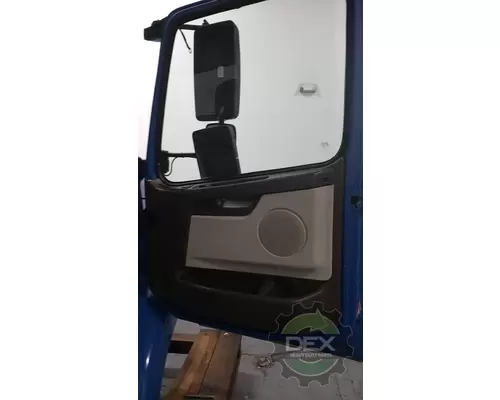 VOLVO VNM 200 Cab