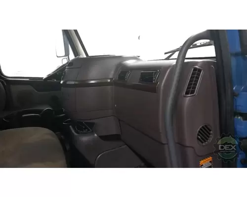 VOLVO VNM 200 Cab