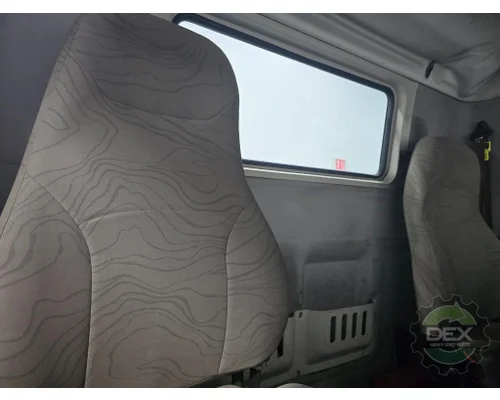 VOLVO VNM 200 Cab