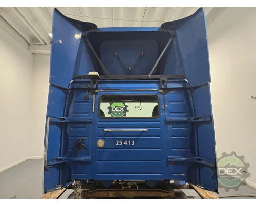 VOLVO VNM 200 Cab