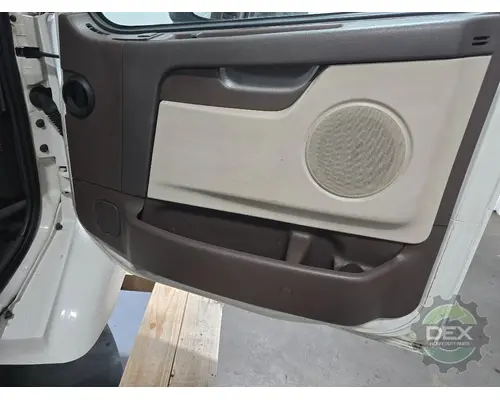 VOLVO VNM 200 Cab